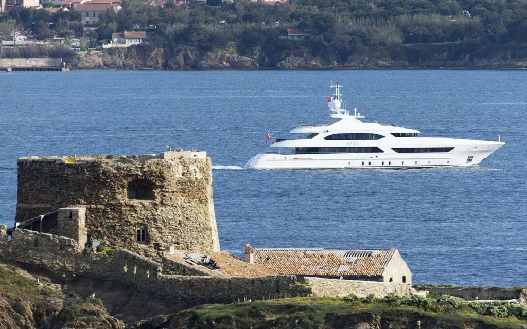 asya yacht charter sailing by the adriatic coast