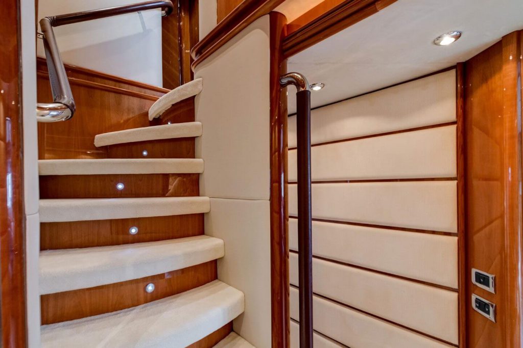 baby i yacht charter stairway