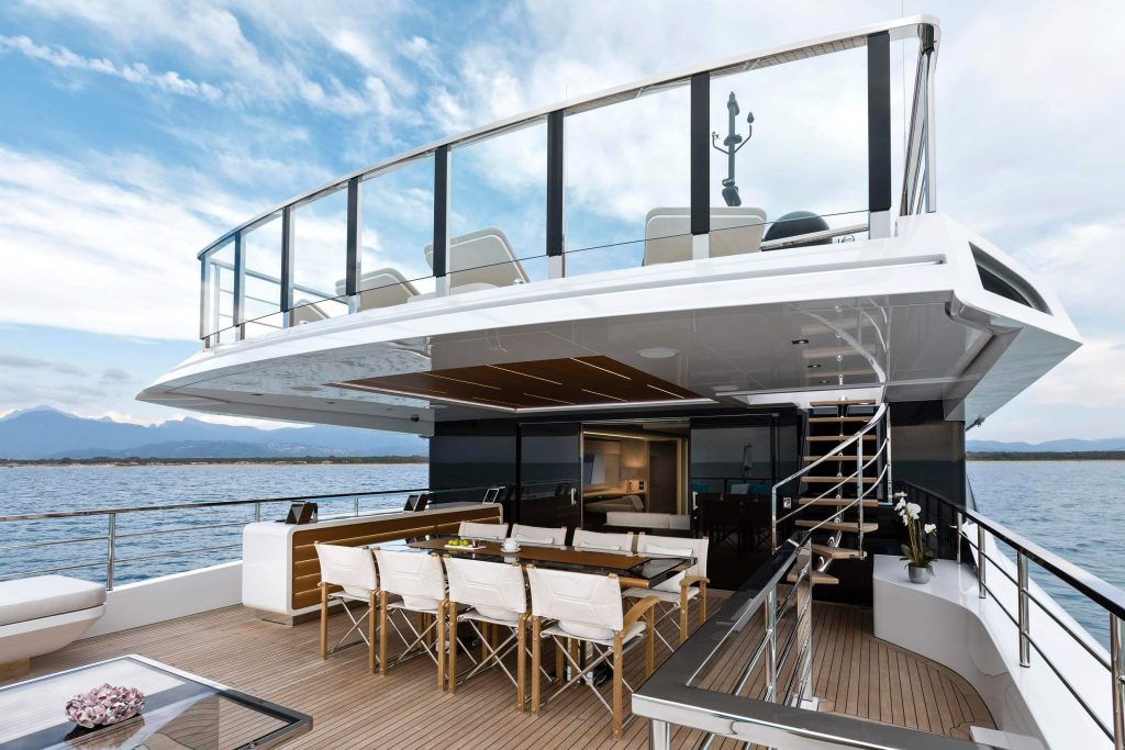 Upper Deck Aft - Dining Table view Looking Aft