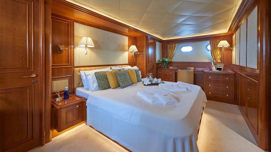 imagine yacht charter master suite view