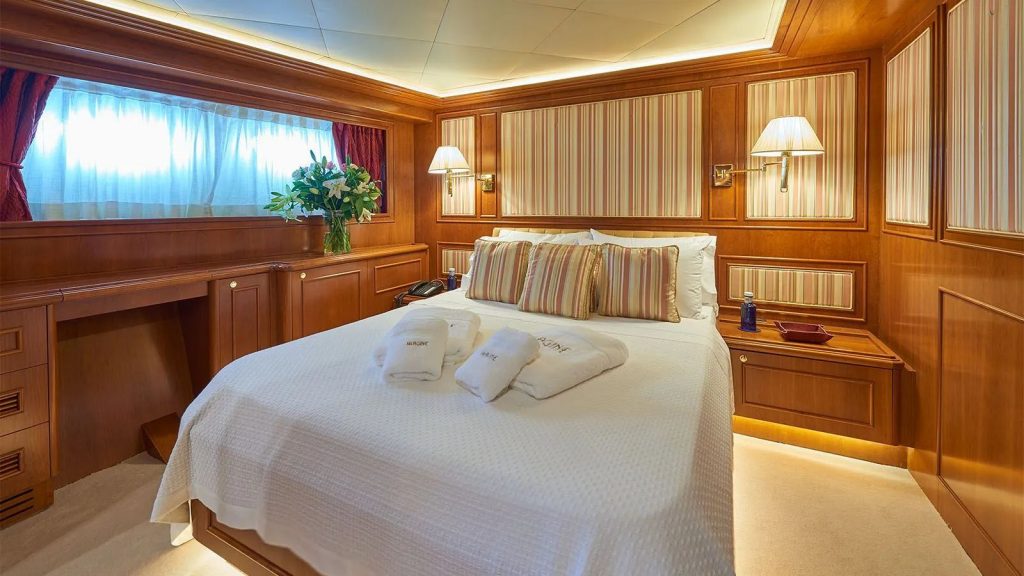 imagine yacht charter double cabin