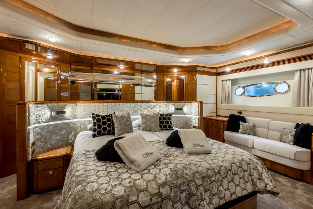 Miss katariina yacht charter master suite