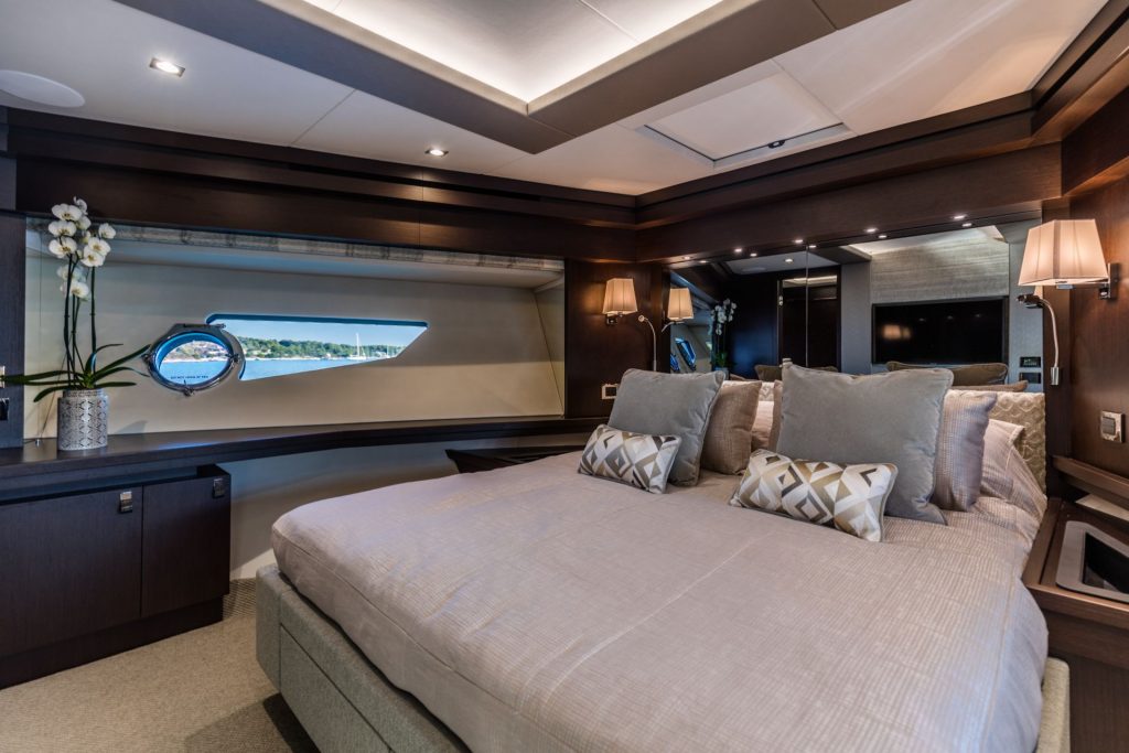 mowana yacht charter master bedroom