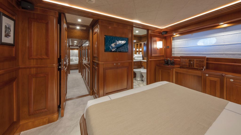 ena yacht charter master bedroom