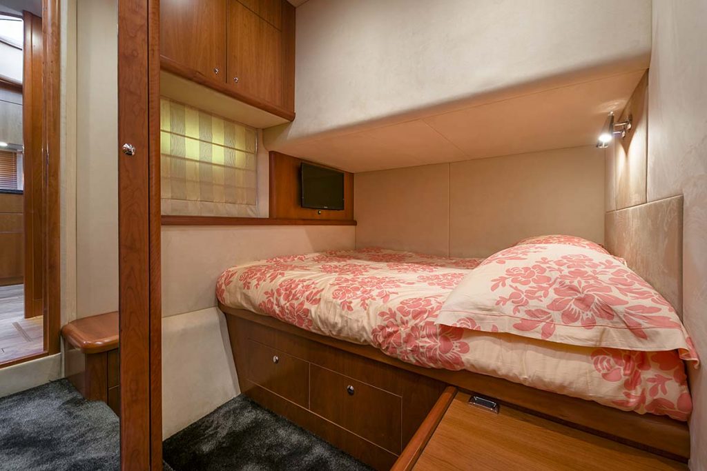 glorious yacht charter guest cabin