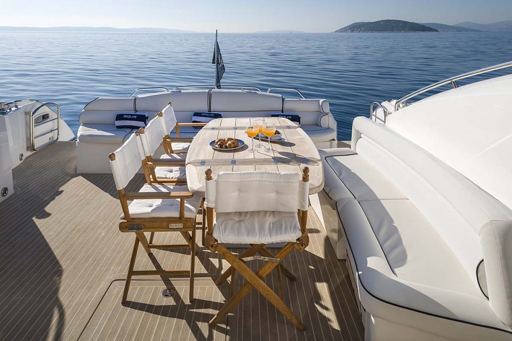 glorious yacht charter ding table