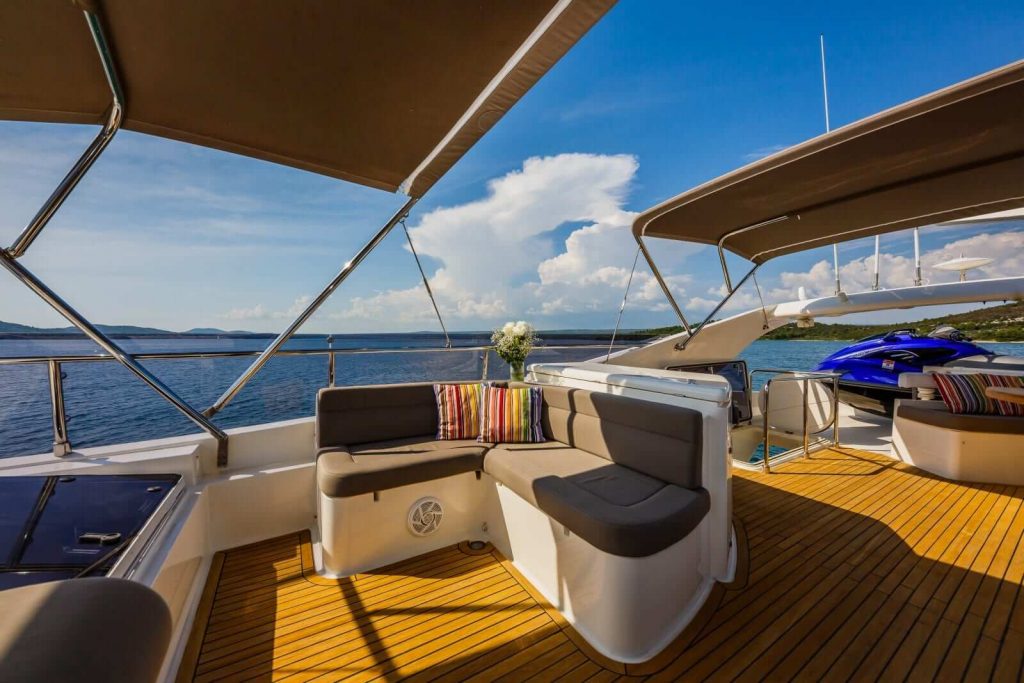 quo vadis yacht charter fly