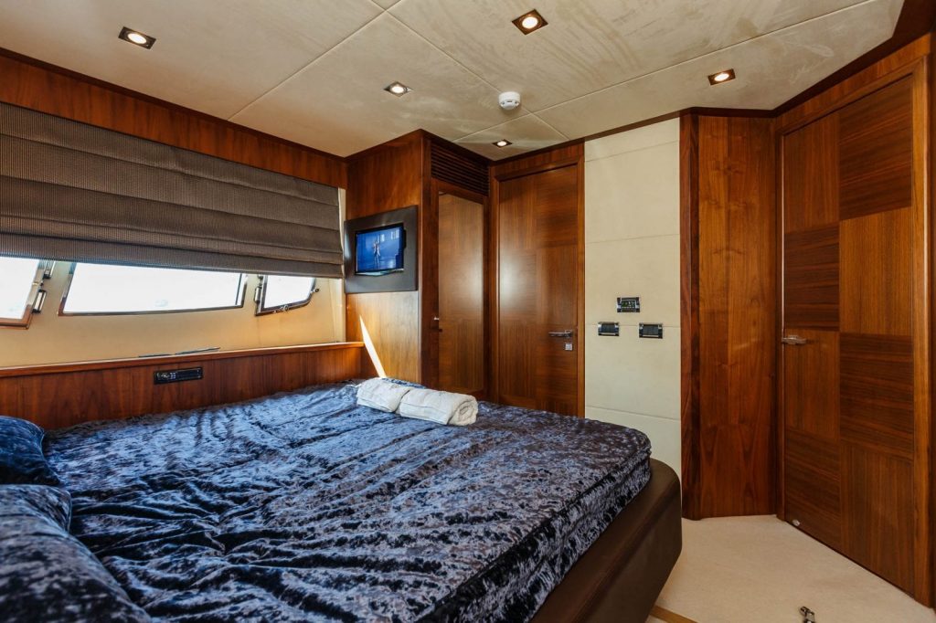 the best way yacht charter vip cabin