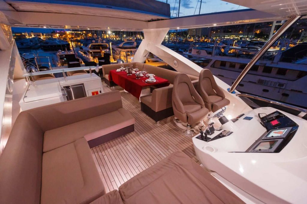 the best way yacht charter lounge flybridge area