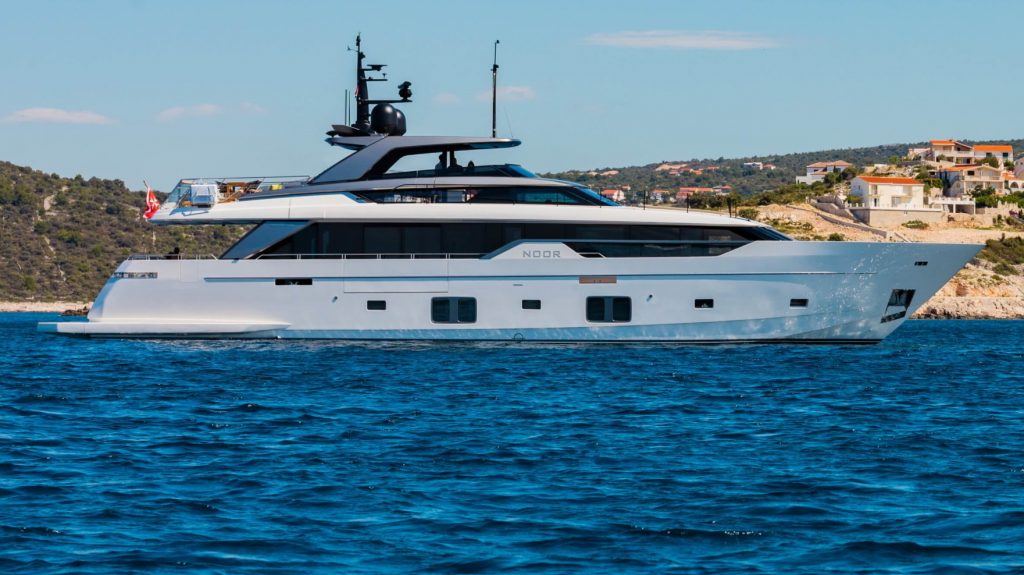 noor II yacht charter side view cruising