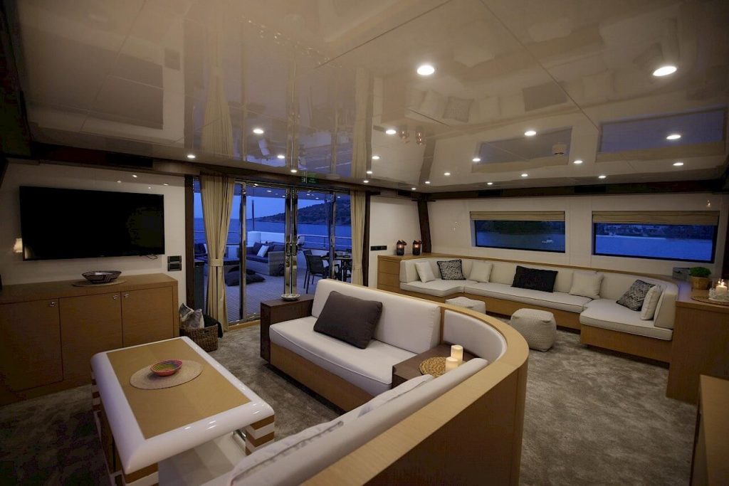ottawa IV yacht charter main salon overview