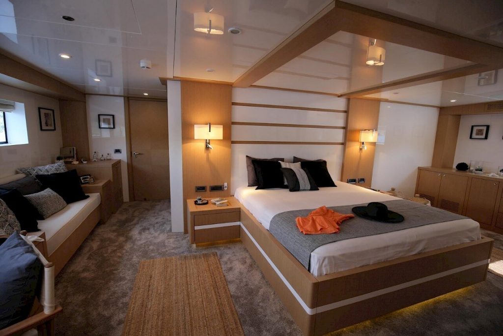 ottawa IV yacht charter master cabin
