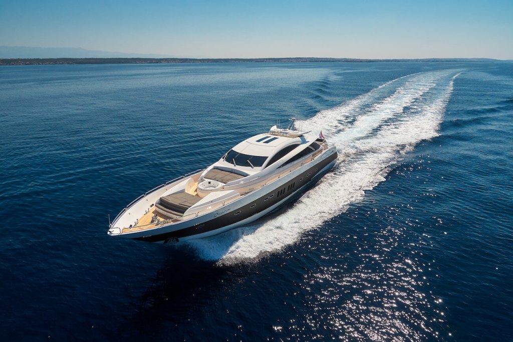 quantum yacht charter cruising