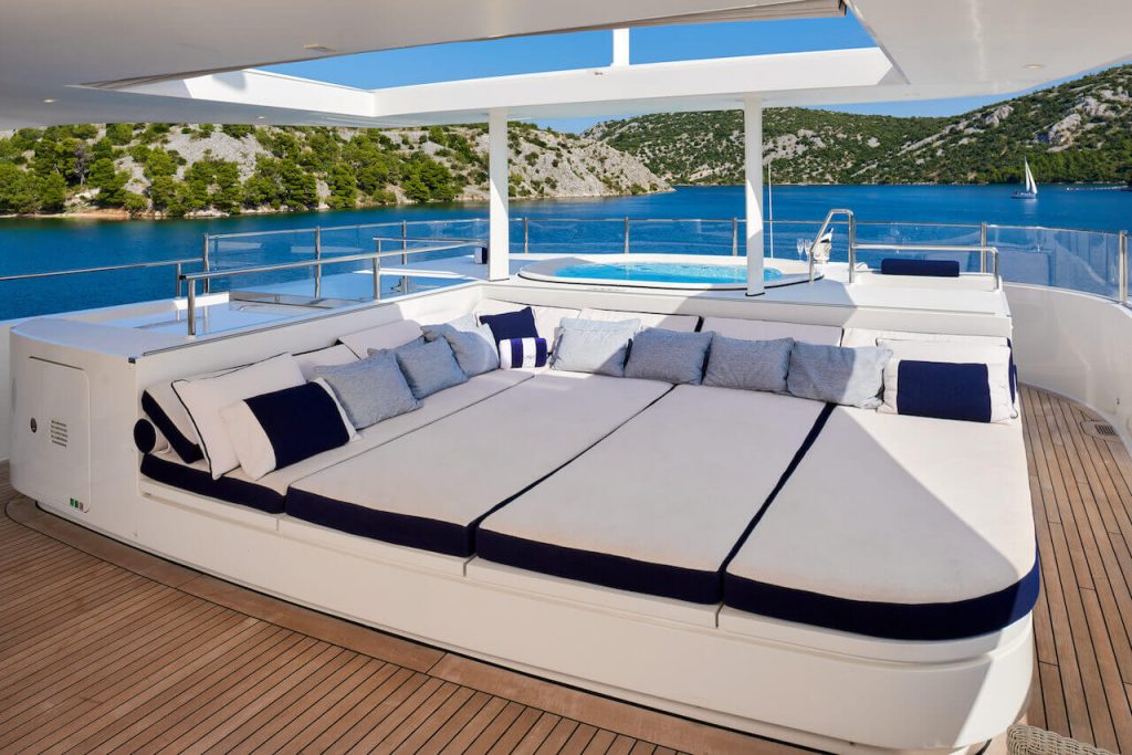 reve d'or yacht charter sun lounge