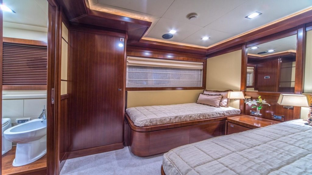 seventh sense yacht charter twin cabin