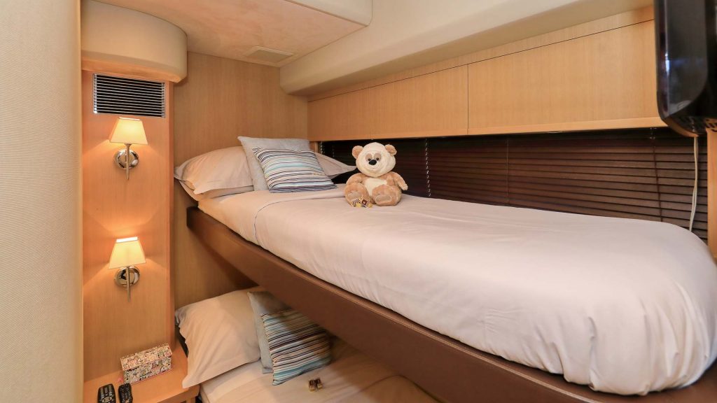 Spice of Life Yacht Charter bunk bed cabin