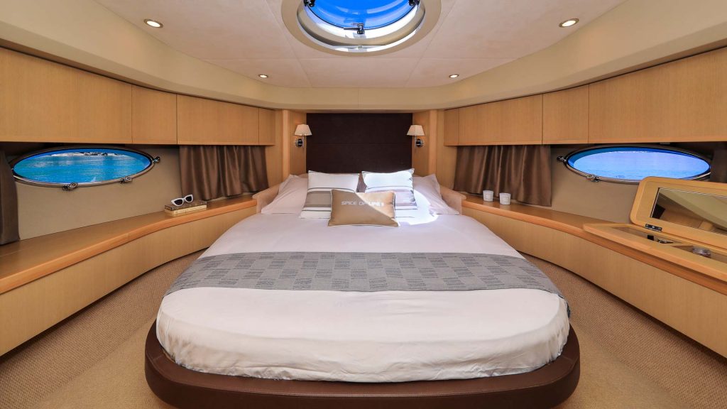 Spice of Life Yacht Charter vip stateroom