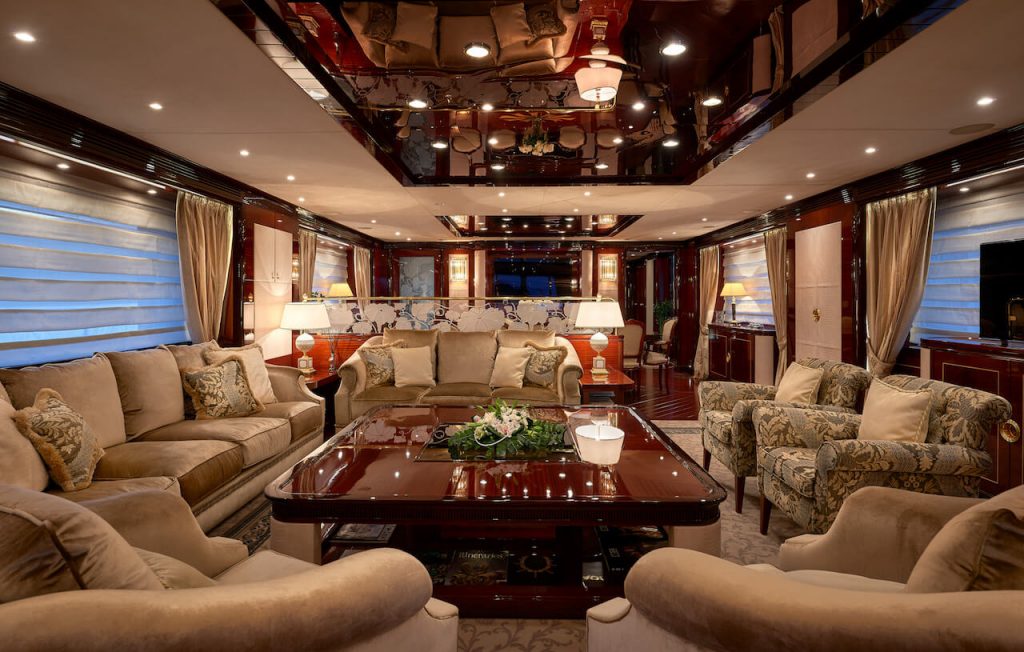 reve d'or yacht charter main salon