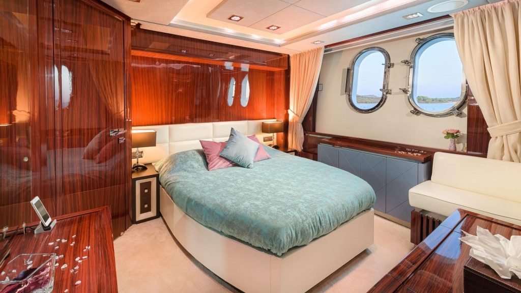 artemy yacht charter double cabin