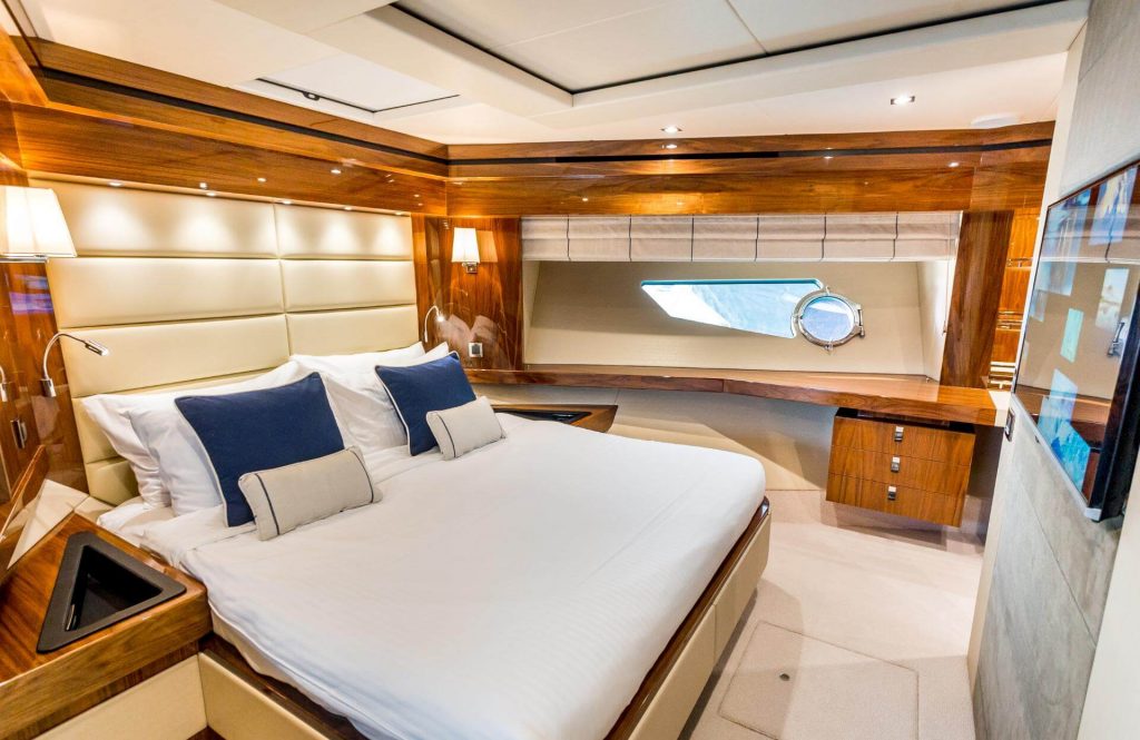 stardust yacht charter main suite