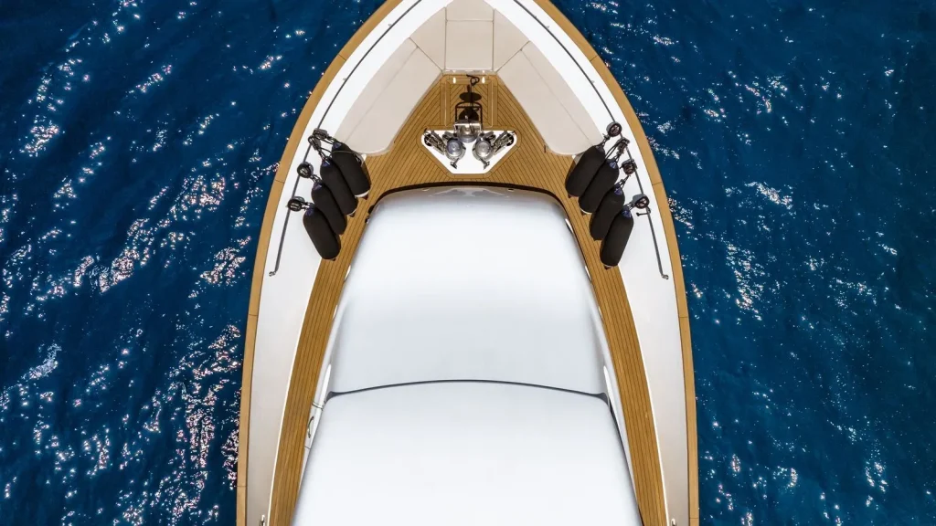 imagine yacht charter bow