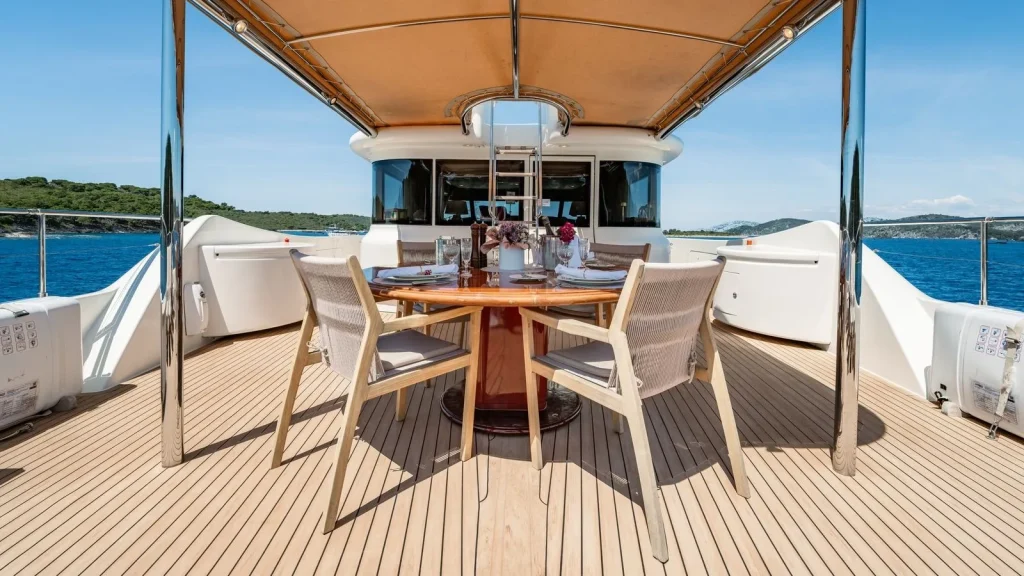imagine yacht charter dining table