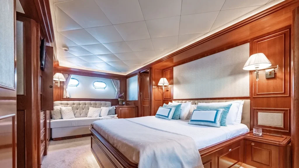 imagine yacht charter vip cabin