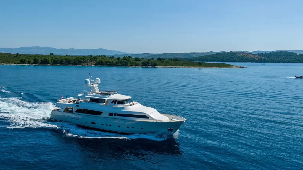 klobuk yacht charter cruising in croatia