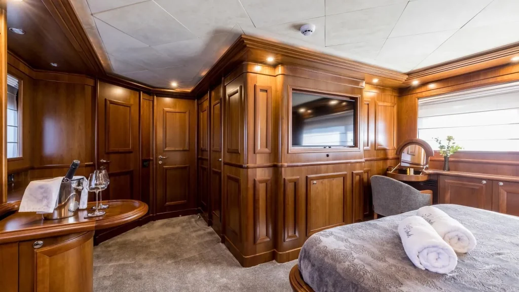 klobuk yacht charter master suite tv view