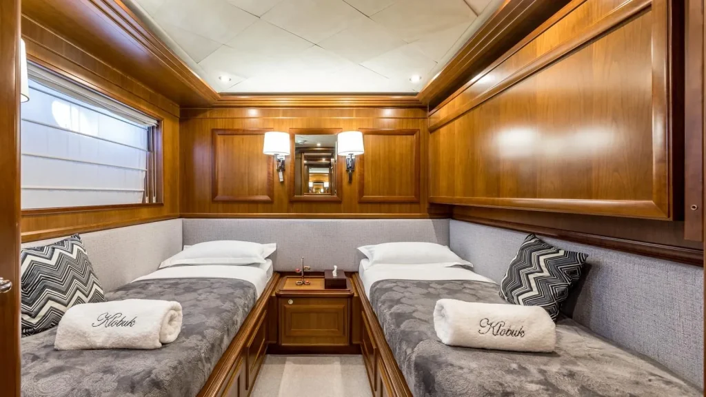 klobuk yacht charter twin cabin