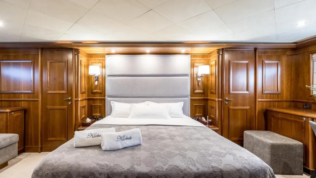 klobuk yacht charter vip stateroom