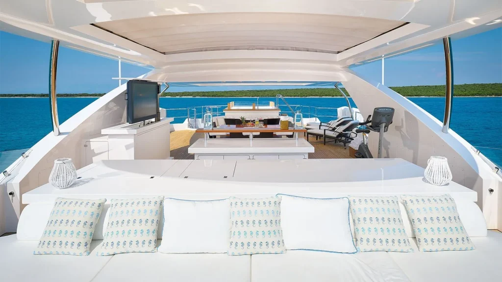 lady mrd yacht charter sundeck with tv