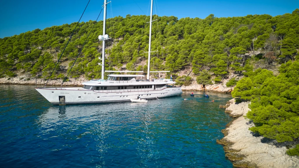 omnia yacht charter at anchor