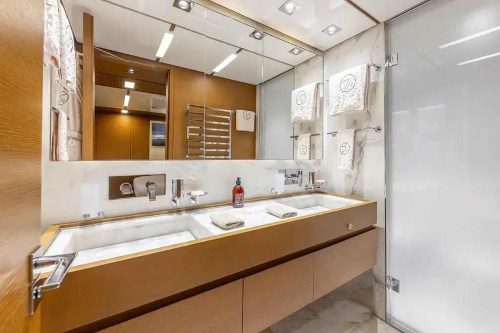 seven sins yacht charter double cabin en suite