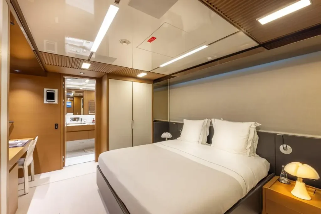 seven sins yacht charter double cabin view