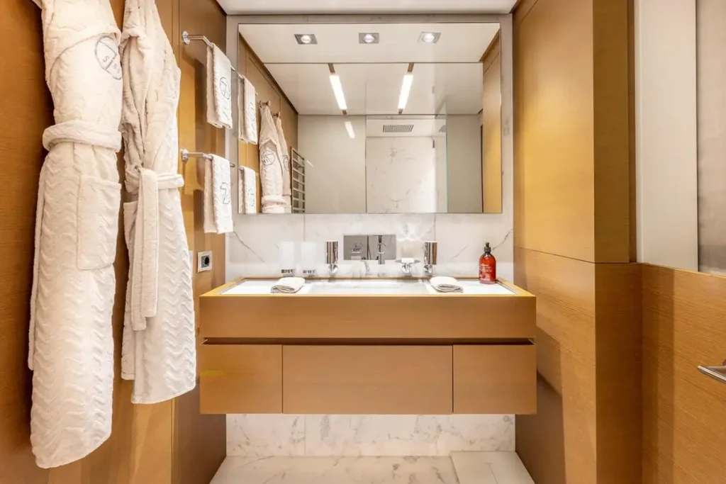 seven sins yacht charter twin cabin en suite