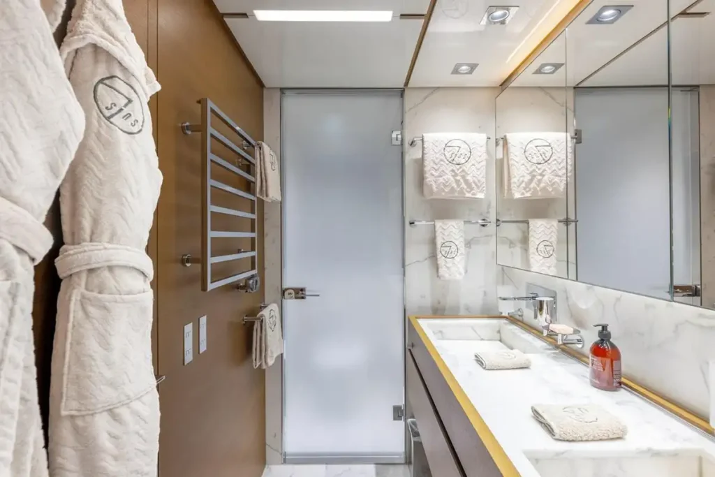 seven sins yacht charter vip cabin en suite