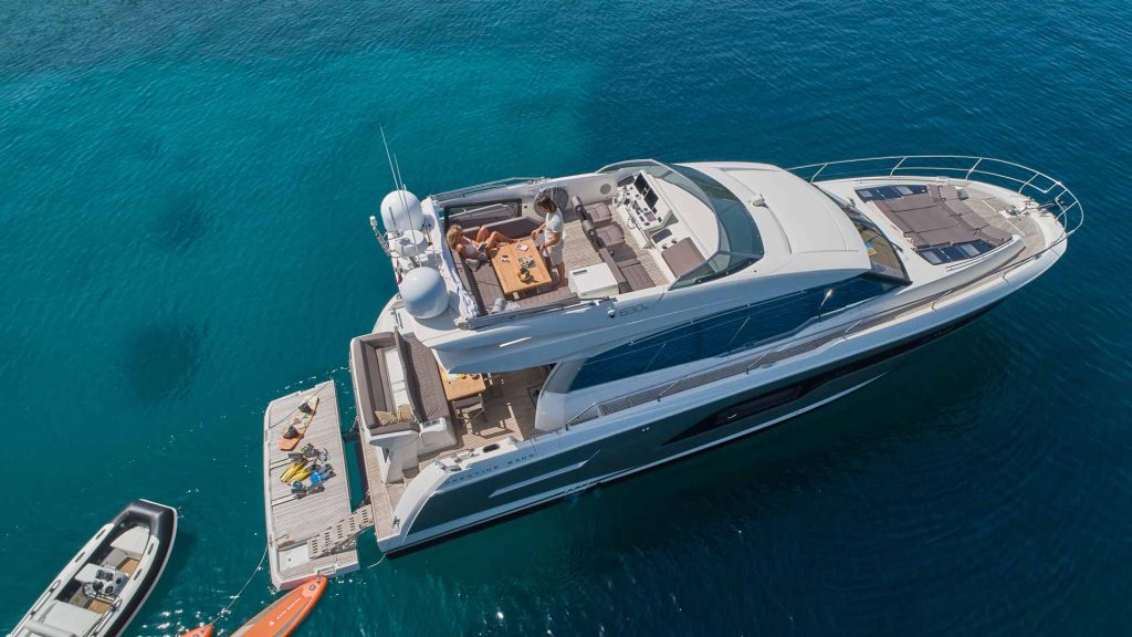 simull yacht charter flybridge aerial view