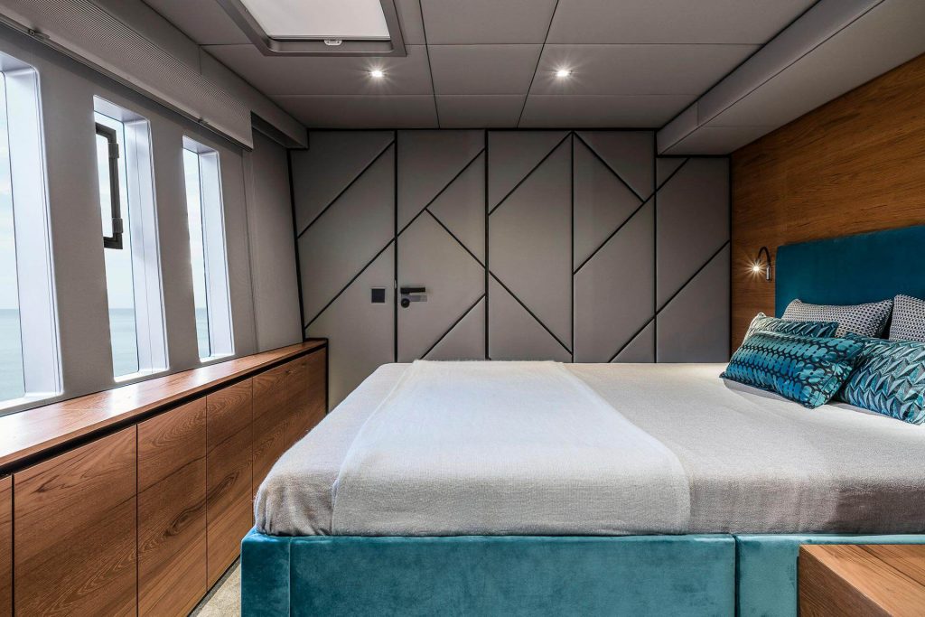 sunreef 7x catamaran yacht double guest cabin area