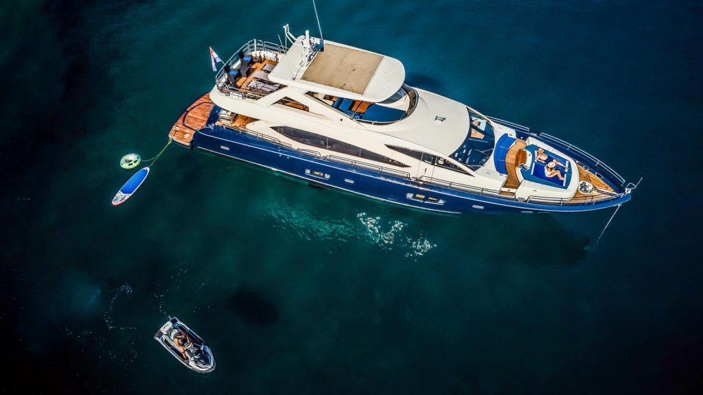 the best way yacht charter view from above