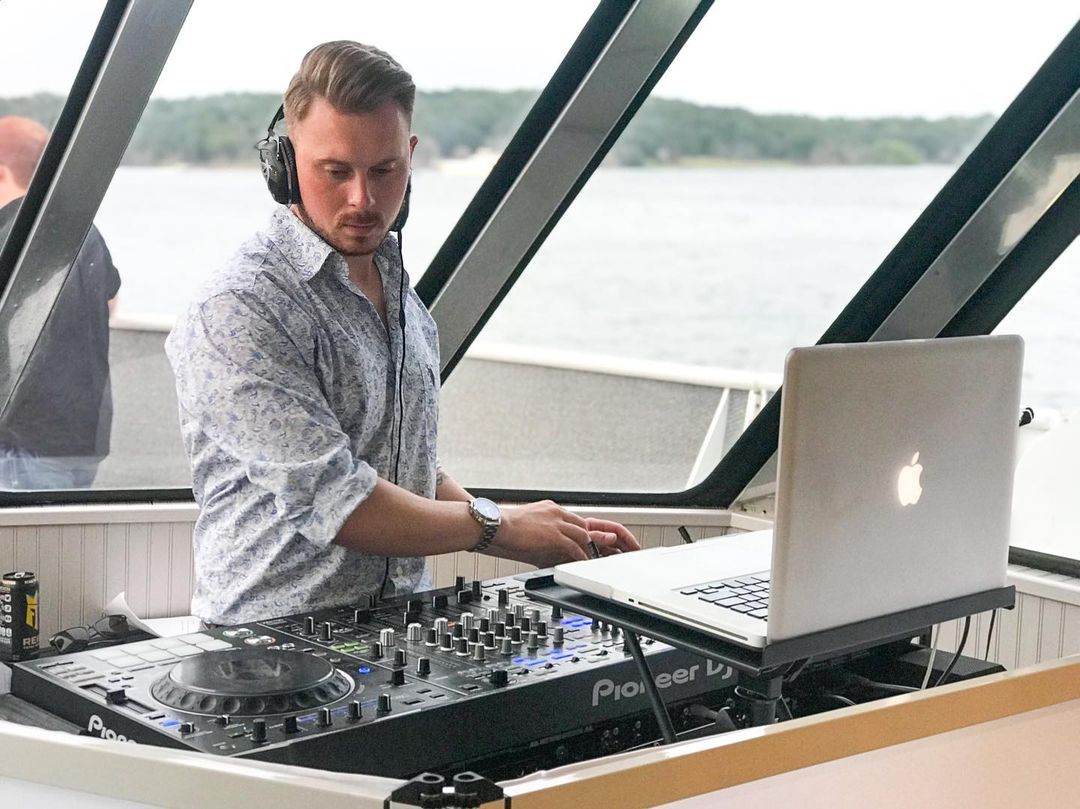 yacht charter party dj