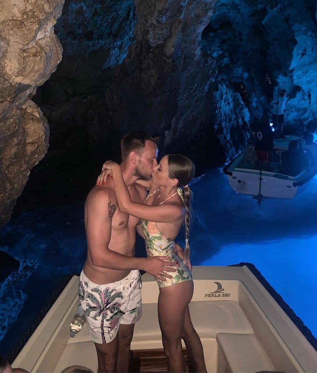 Yacht Charter in Vis couple kissing in blue cave