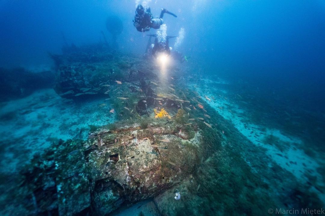 Yacht Charter in Vis scuba diving around airplane wreck
