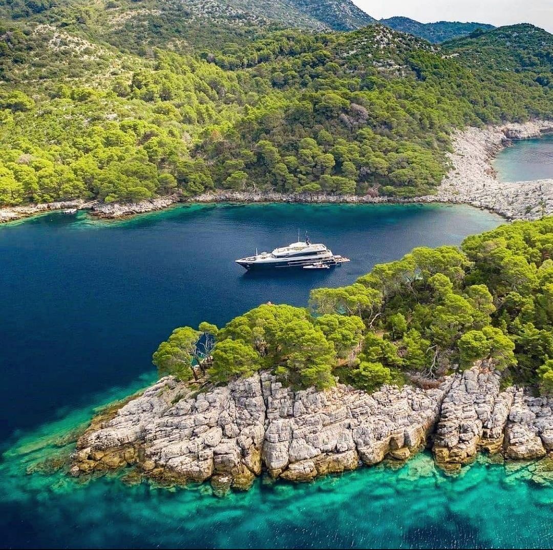 Yacht Charter in Vis yacht on Mljet island national patk mljet