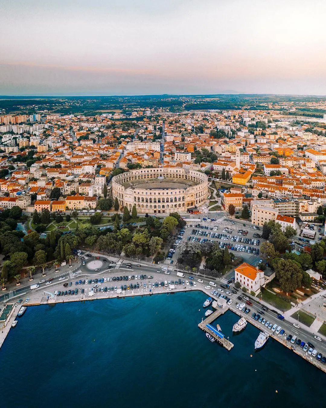 yacht charter in pula