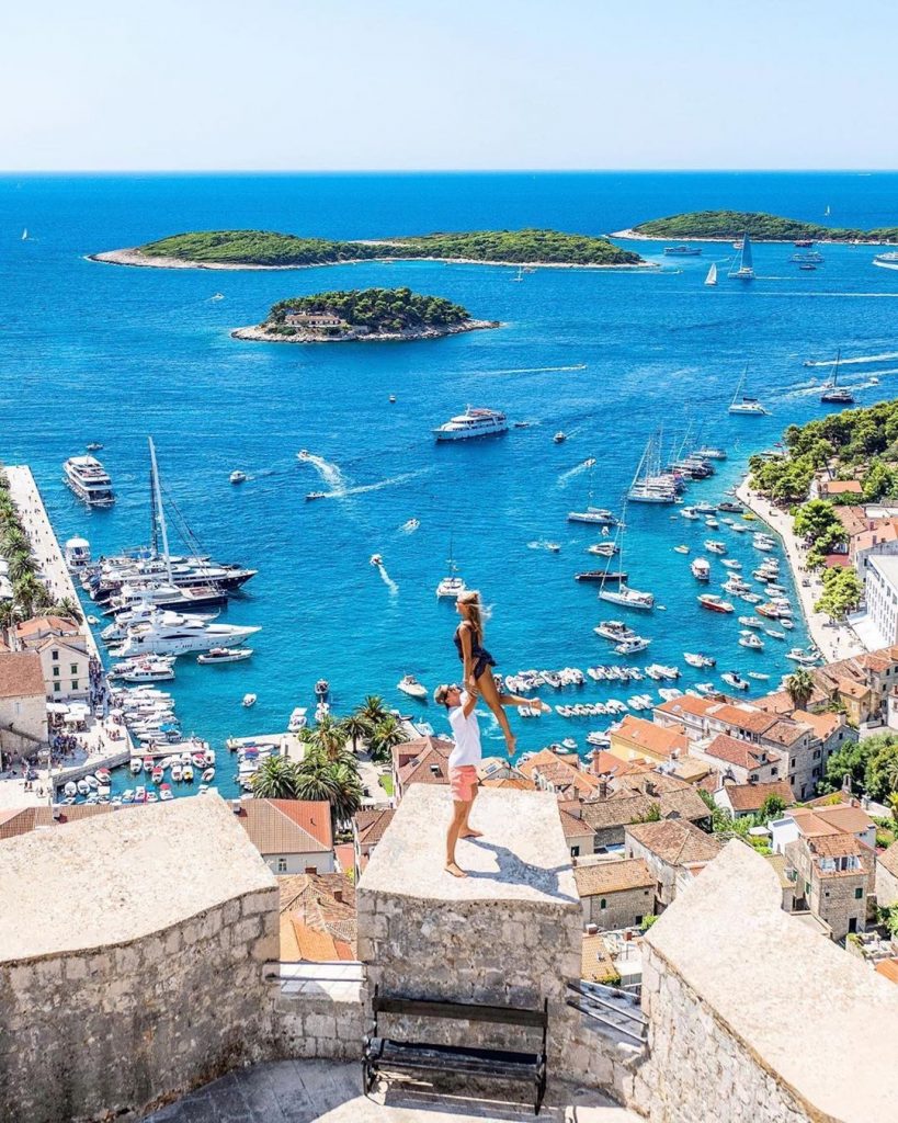 hvar yacht charter cost