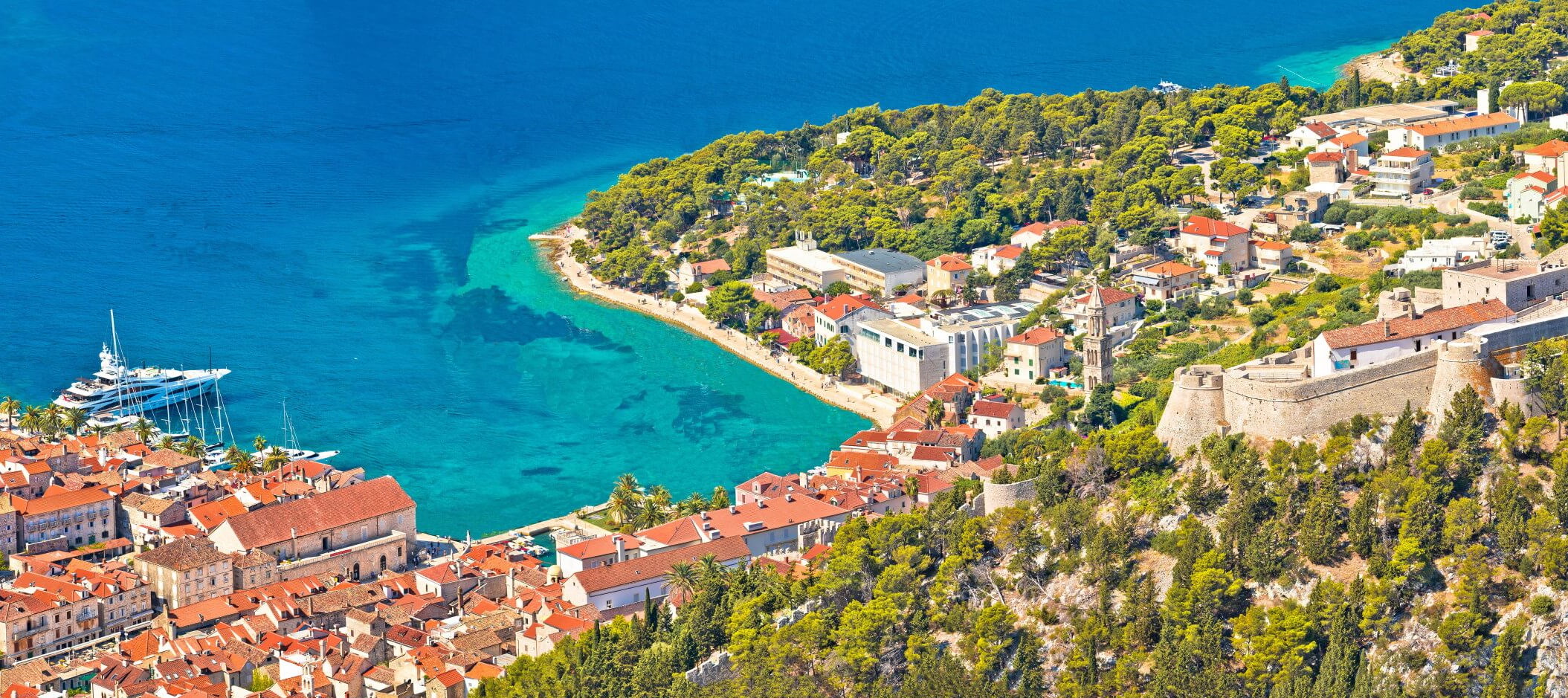 yacht charter in hvar cover photo cropped