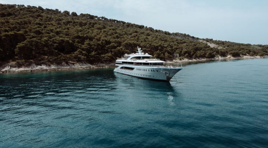 freedom yacht croatia price