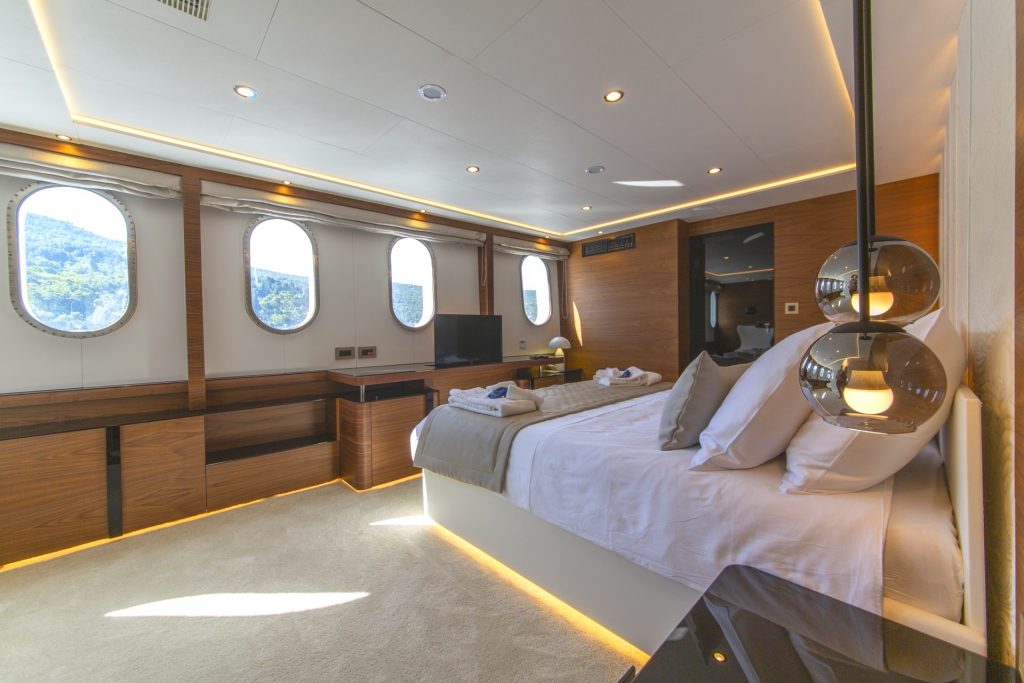 anthea yacht charter main deck cabin