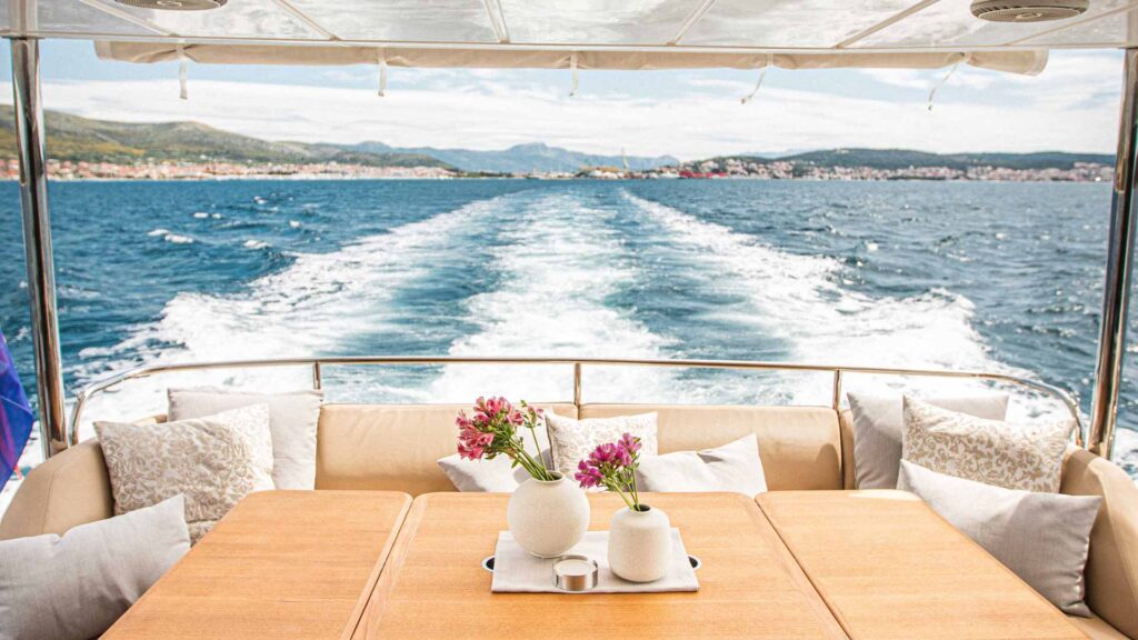 insieme yacht charter main deck aft dining area